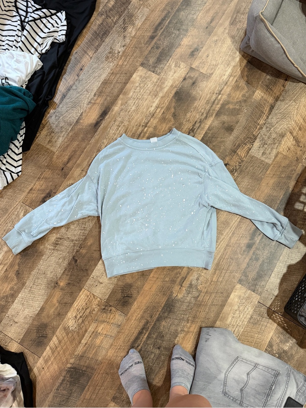 No Boundaries Light Blue Speckled Long Sleeve Crewneck